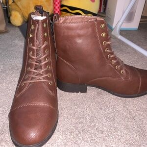Brown Leather Women’s Boots